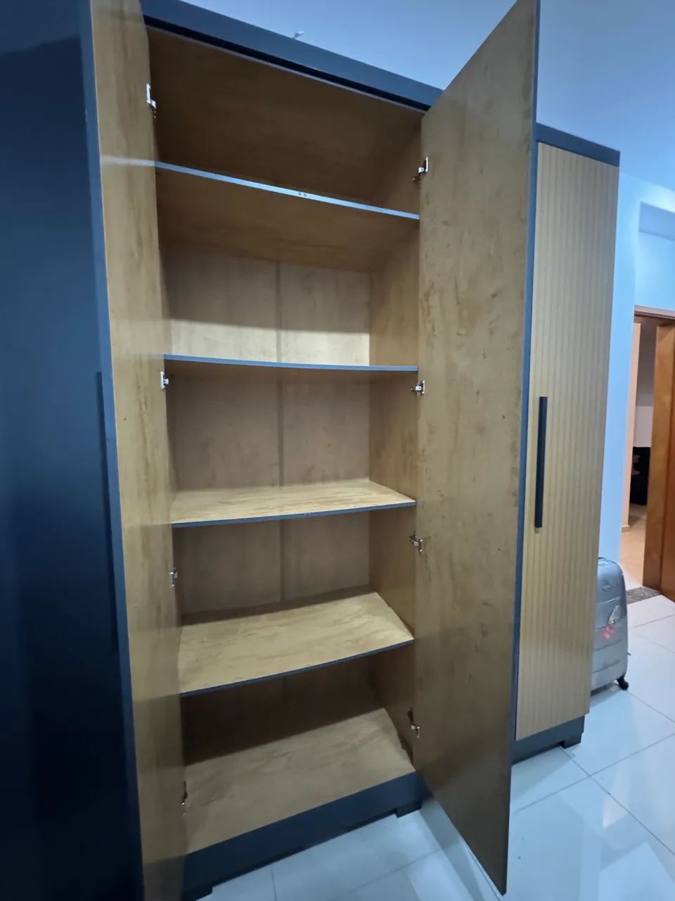 Vendo guarda-roupa  - Foto 4