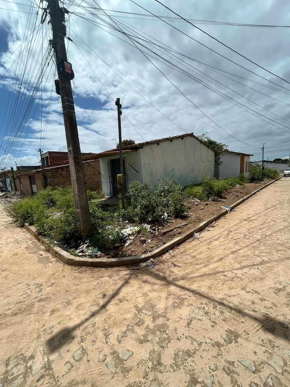 Imóvel com Casa e Ponto Comercial - Lagoa Salgada - Foto 2