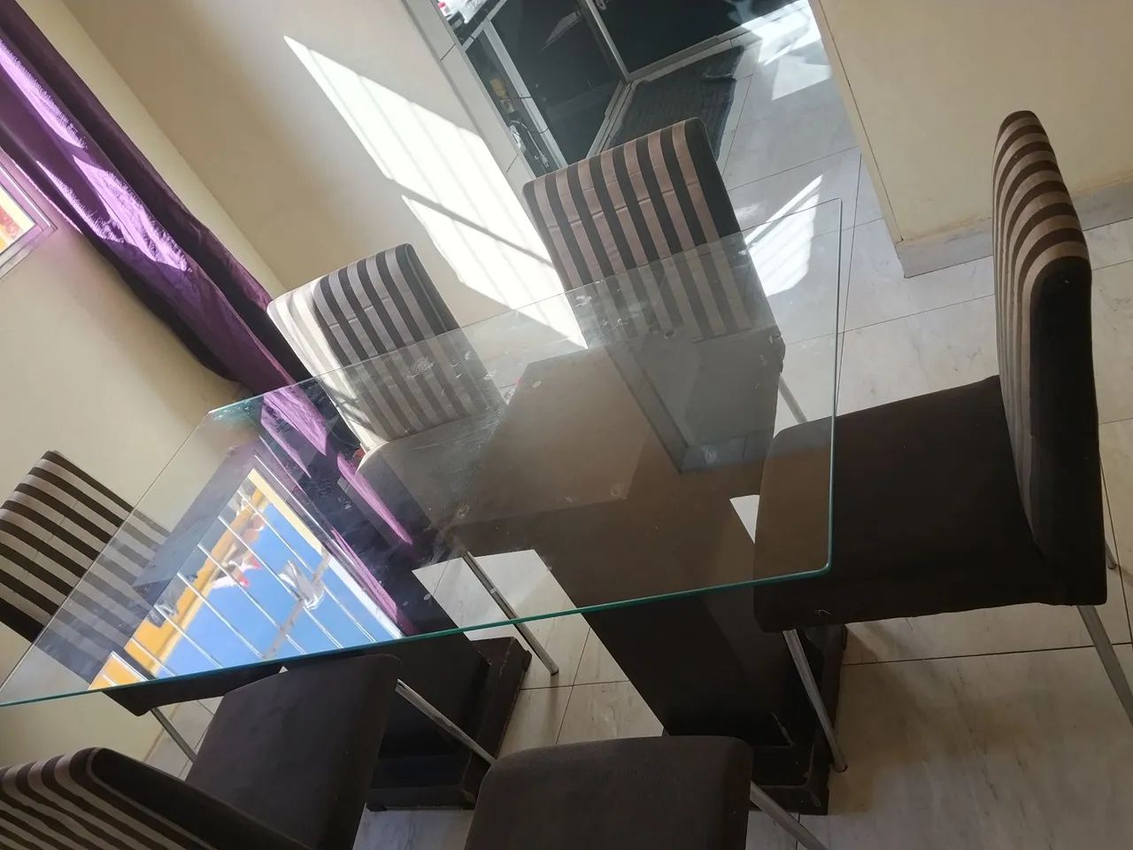 Mesa 6 cadeiras tampo de vidro - Foto 4