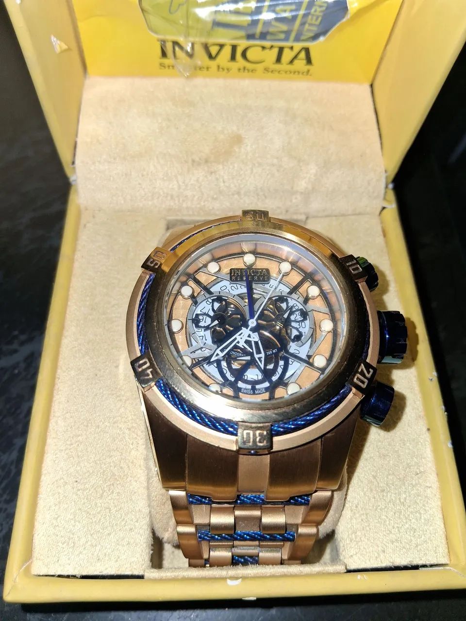 Invicta Reserve Bolt Zeus com caixa e certificado 
