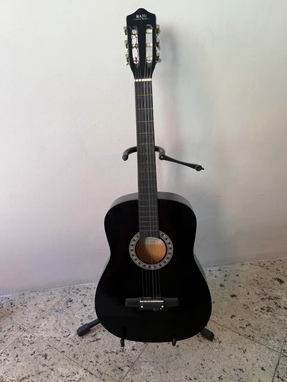 Violão Clássico Preto com Cordas de Nylon