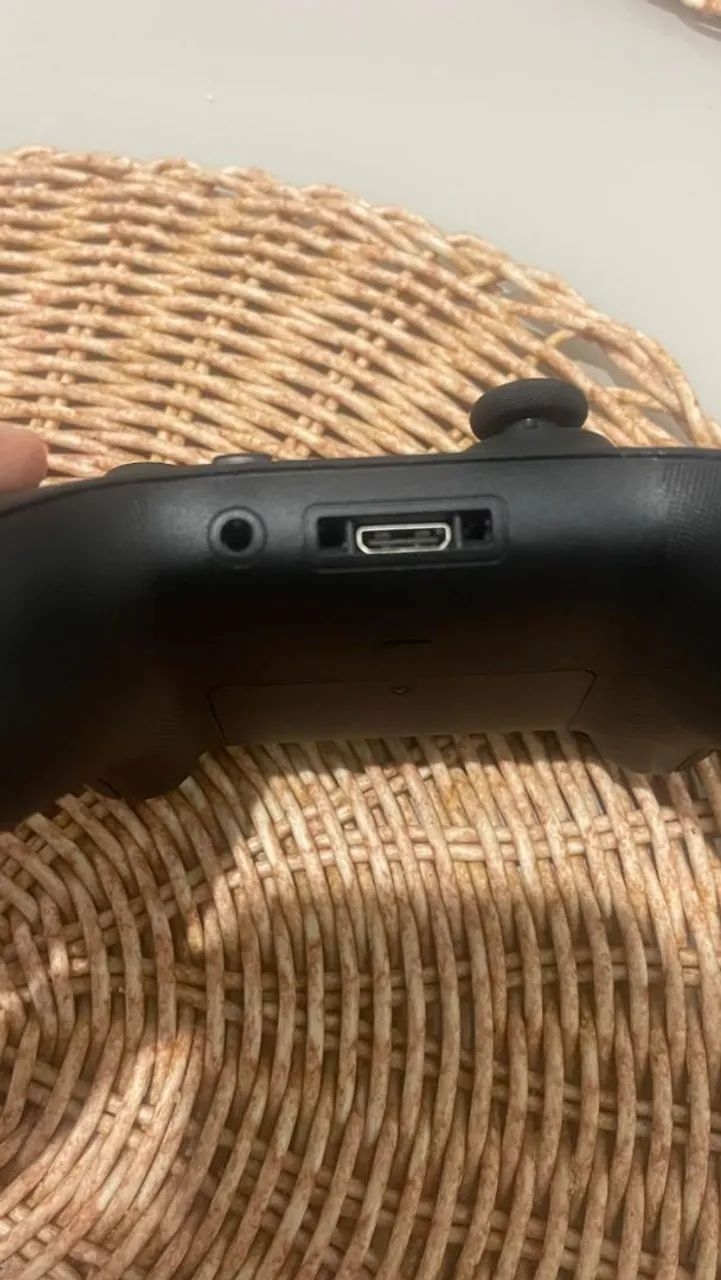 Controle Sem Fio Xbox (Xbox Wireless Controller) - Foto 2