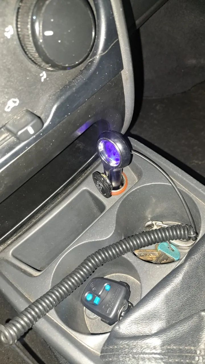 Carregador de celular em veículo - Foto 2