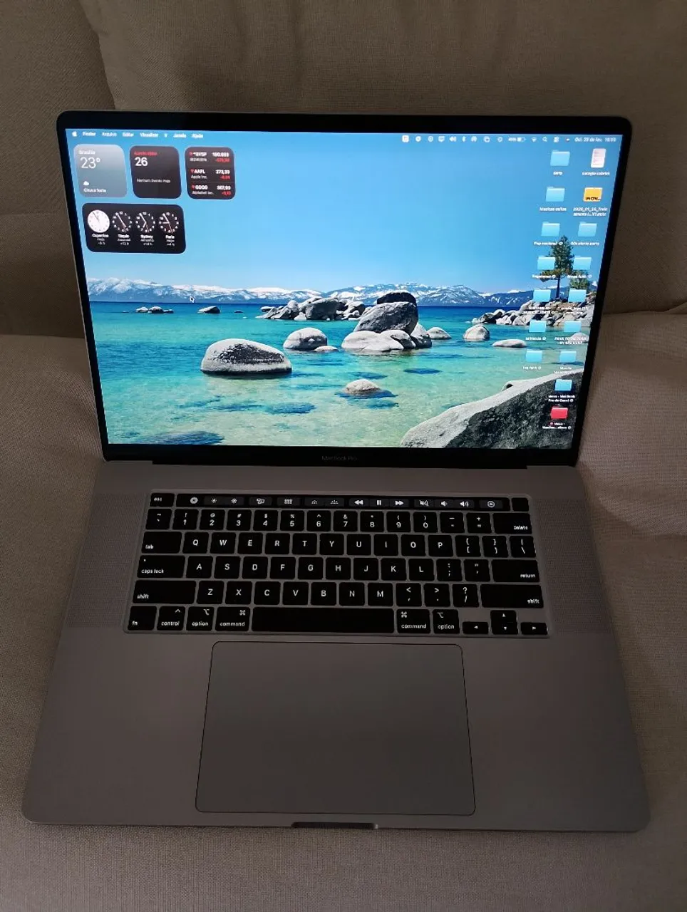 MacBook Pro 16 A2141 2019 i7 16GB 512 gb ssd Radeon Prata