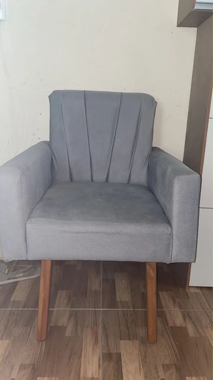 Poltrona em ótimo estado de conservação!