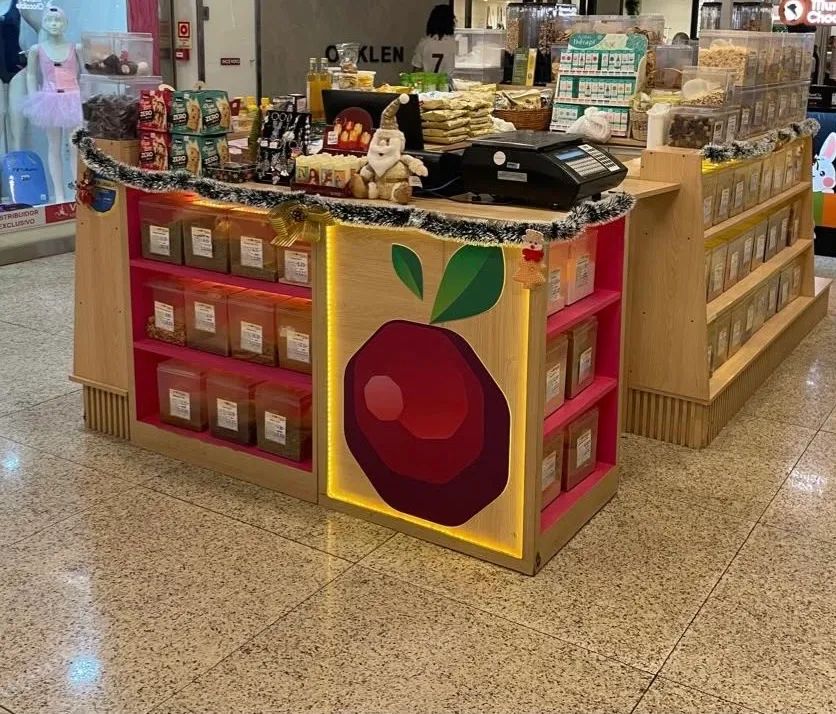 Quiosque madeira com dispenser de granel - Foto 2