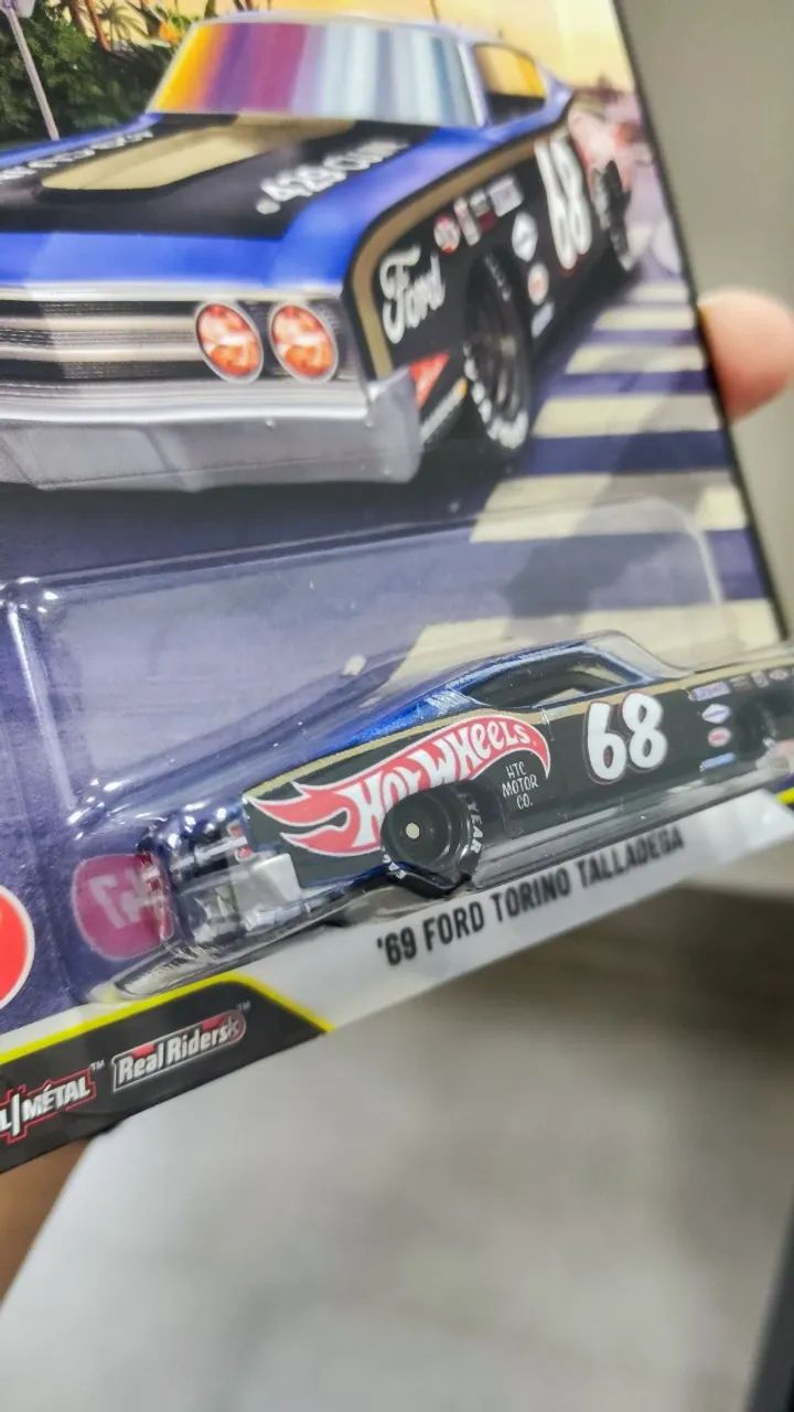 Hot Wheels Boulevard - '69 Ford Torino Talladega - Foto 5