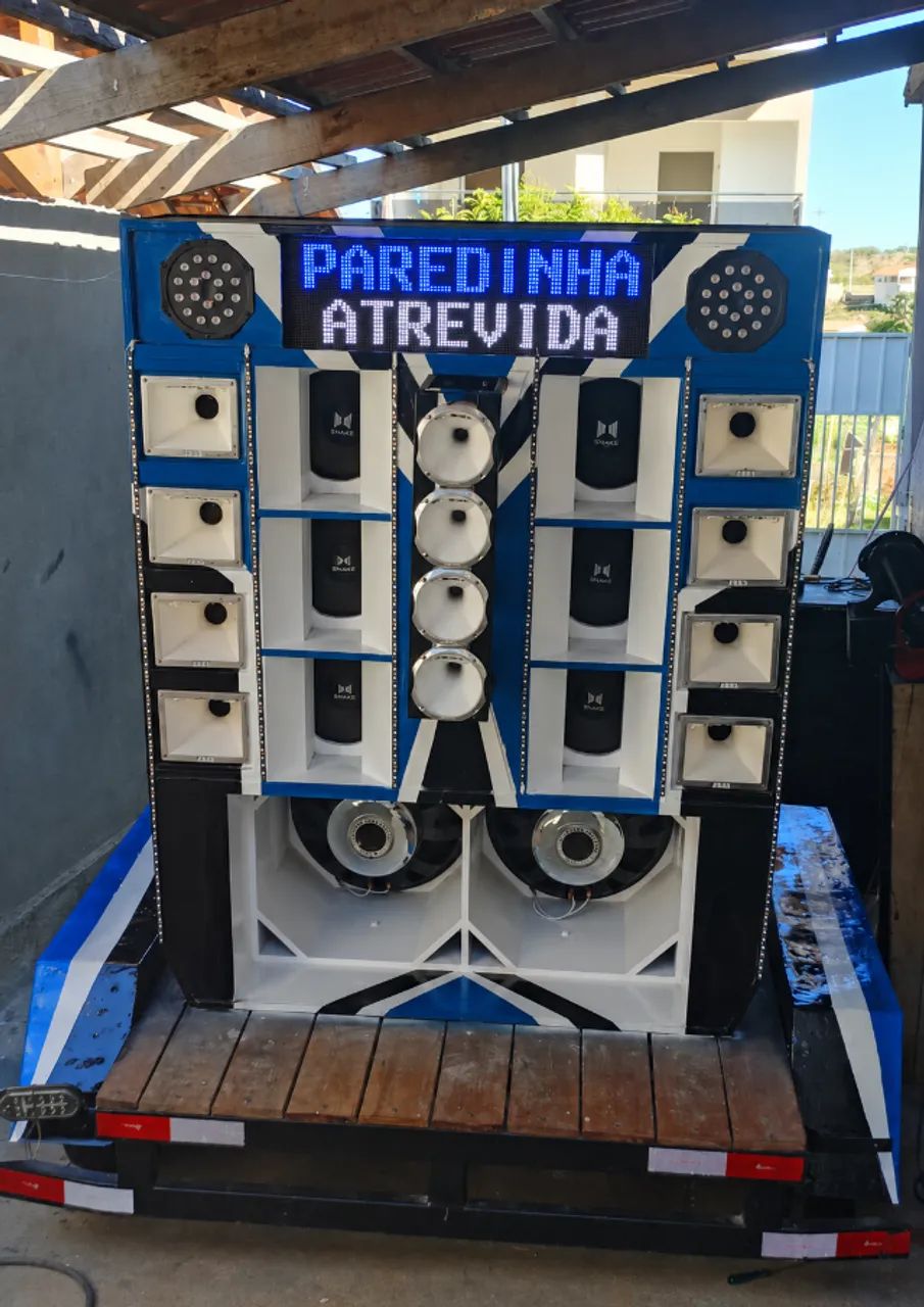 Vende se ou troca em moto Paredinha de som