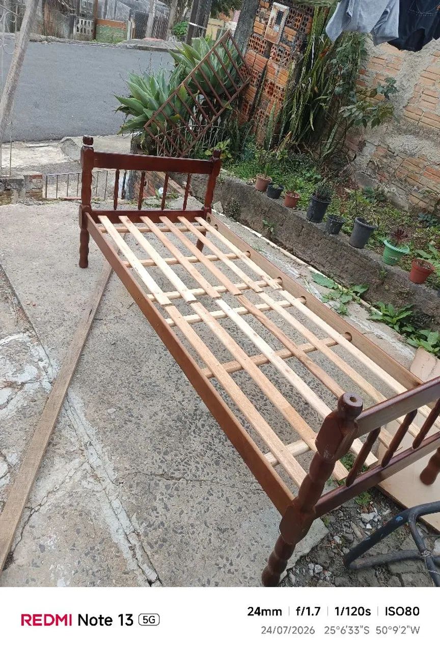 Cama solteiro +colchão 