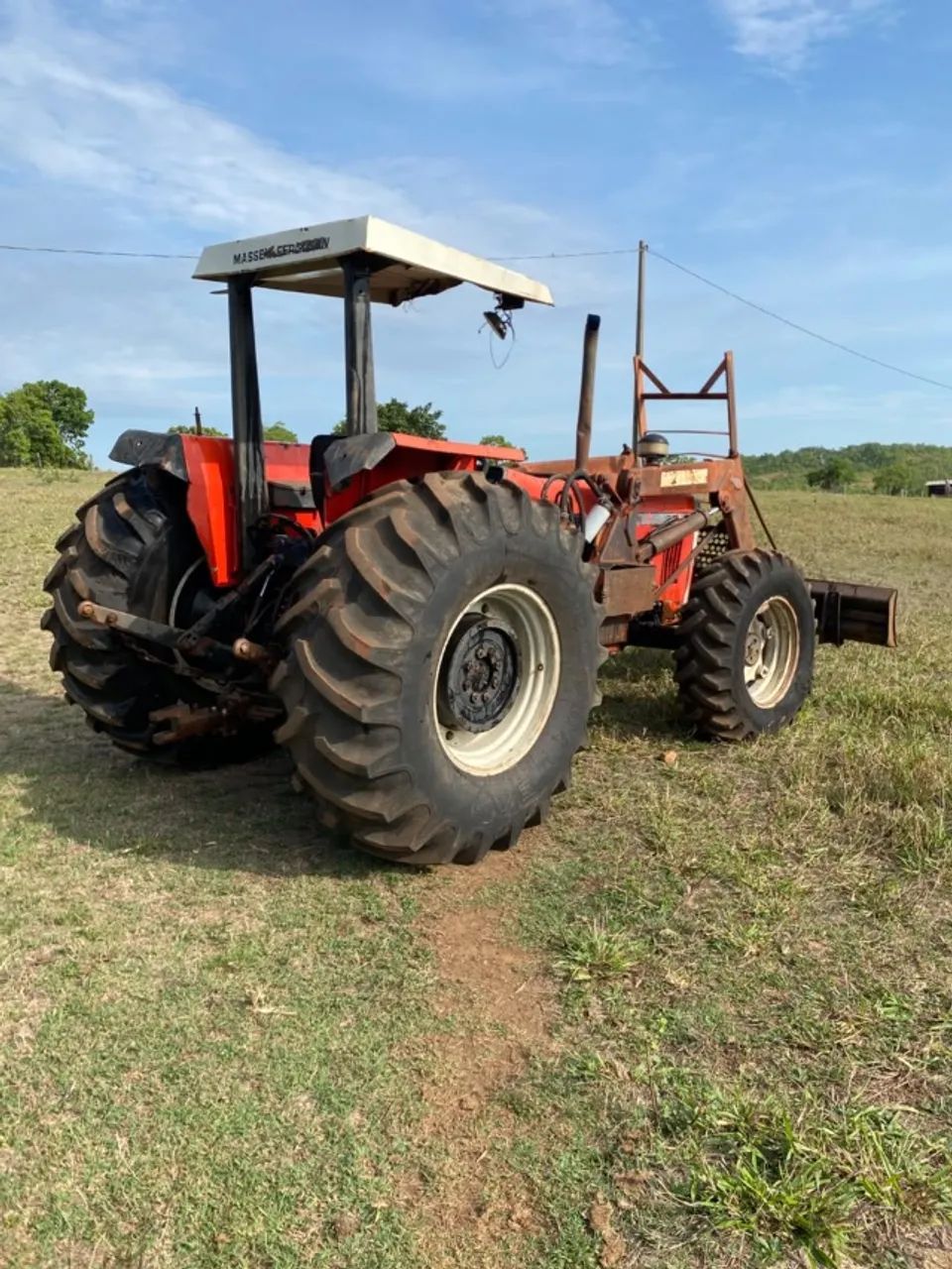 Trator MF 299