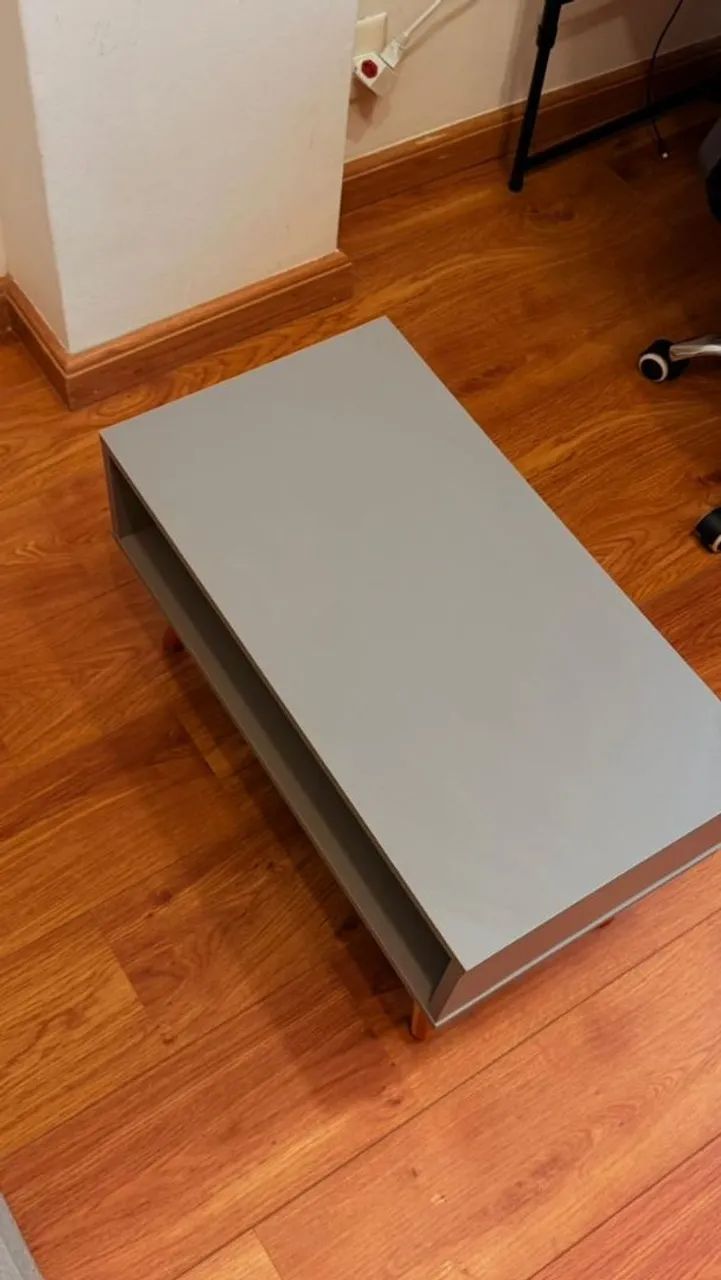 Mesa de centro cinza