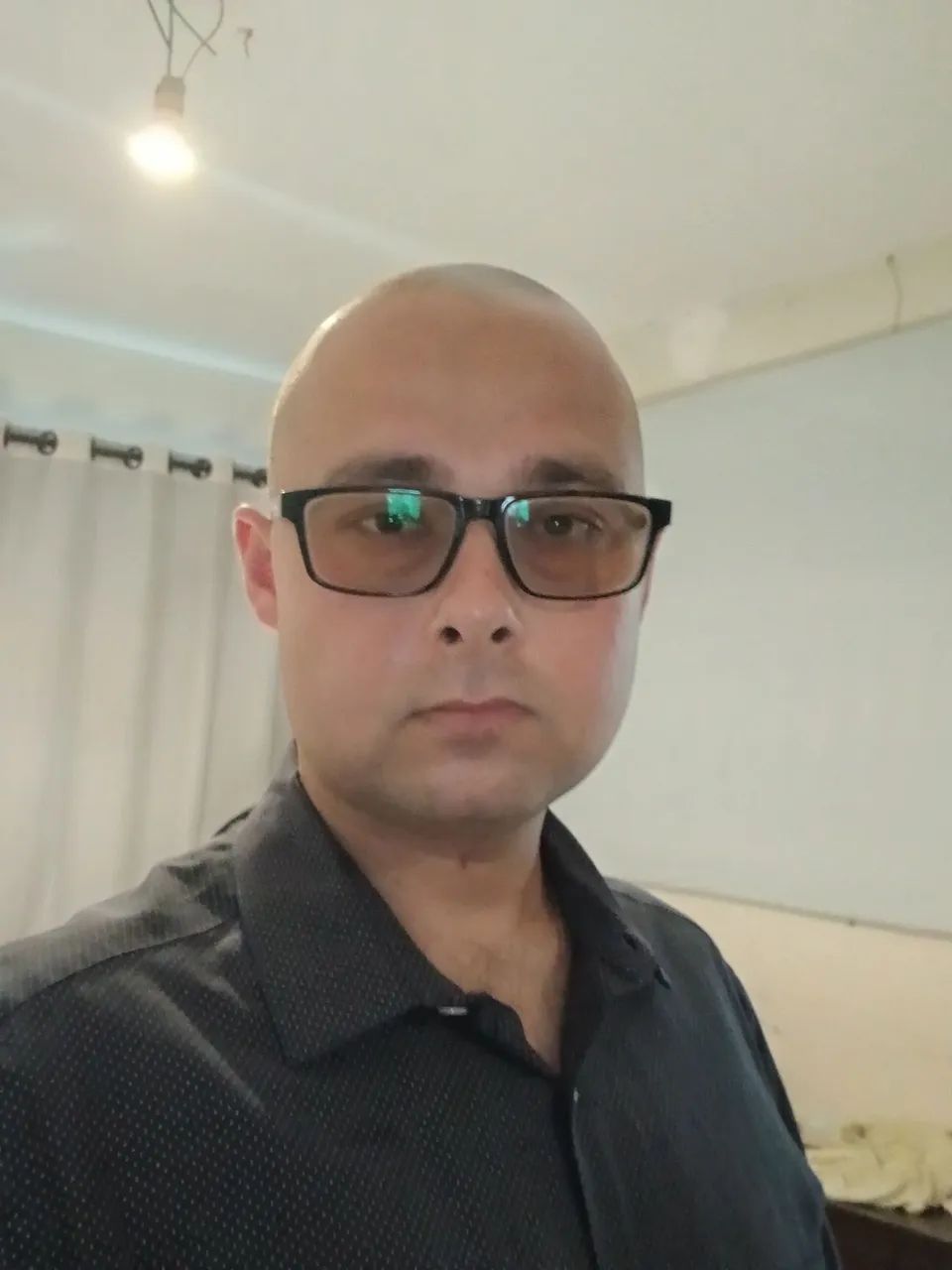 Pedreiro disponível 