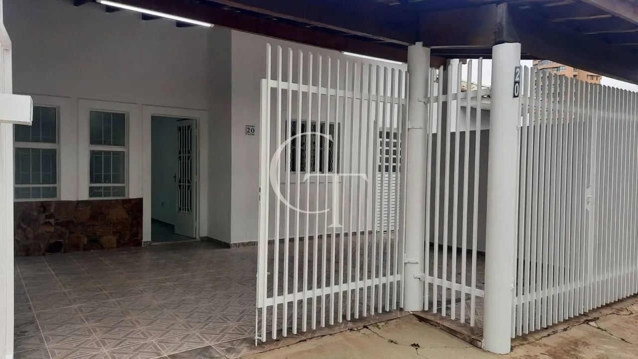 Casa para alugar 03 quartos sendo 01 suíte - Jd Corazza