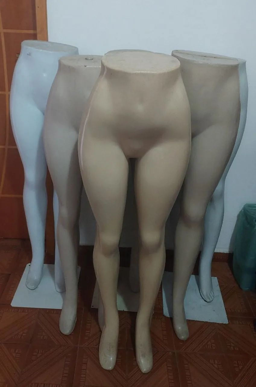 Vendo Seis Manequins para Loja de Confecção  - Foto 4