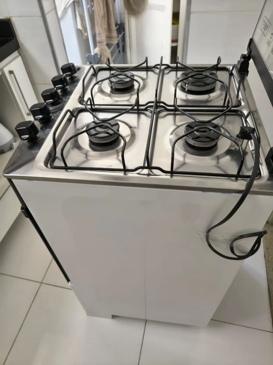 Fogão Continental 4 bocas branco e inox - Foto 2