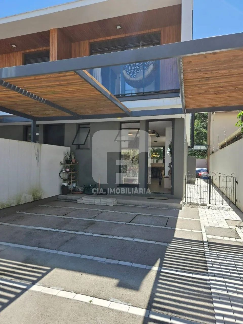 Casa de 3 dormitórios à venda no Campeche