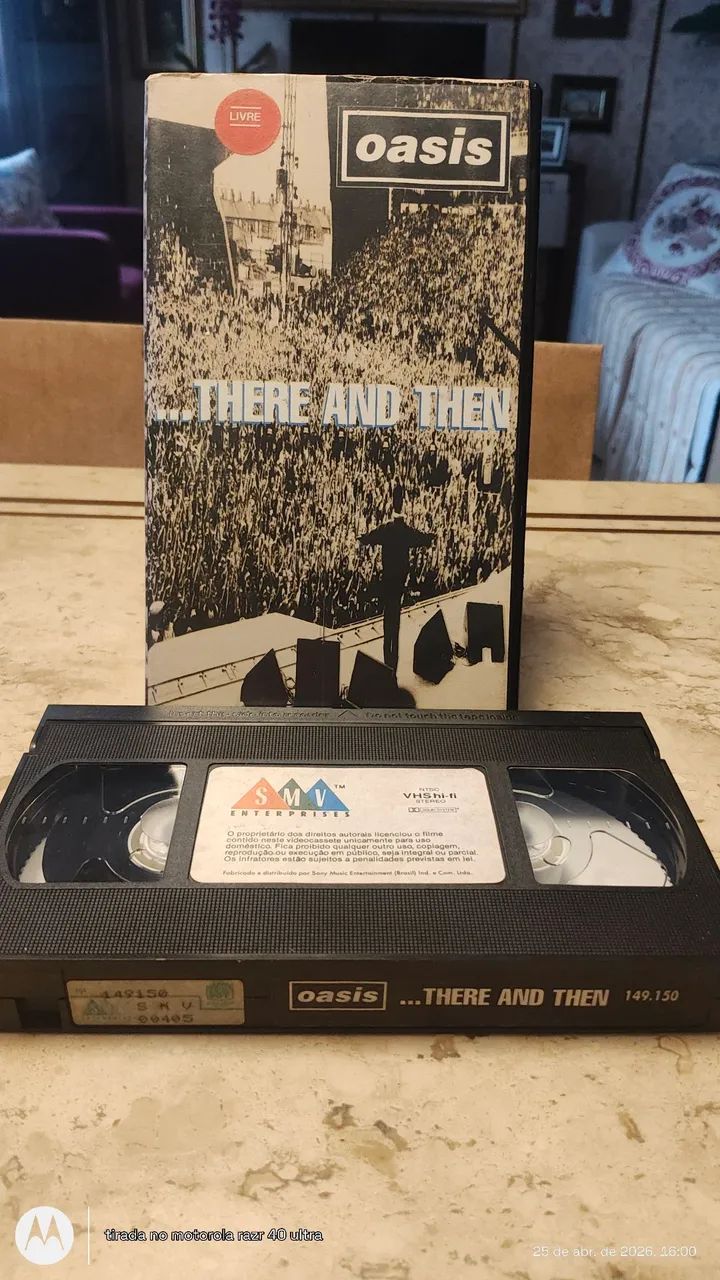 FITA VHS OÁSIS THERE AND THEN. 1996. - DVD, Blu-Ray e Vídeo