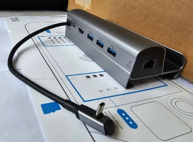 Steam Deck LCD 2TB* (1TB NVMe + 1TB MicroSD) + Docking Station