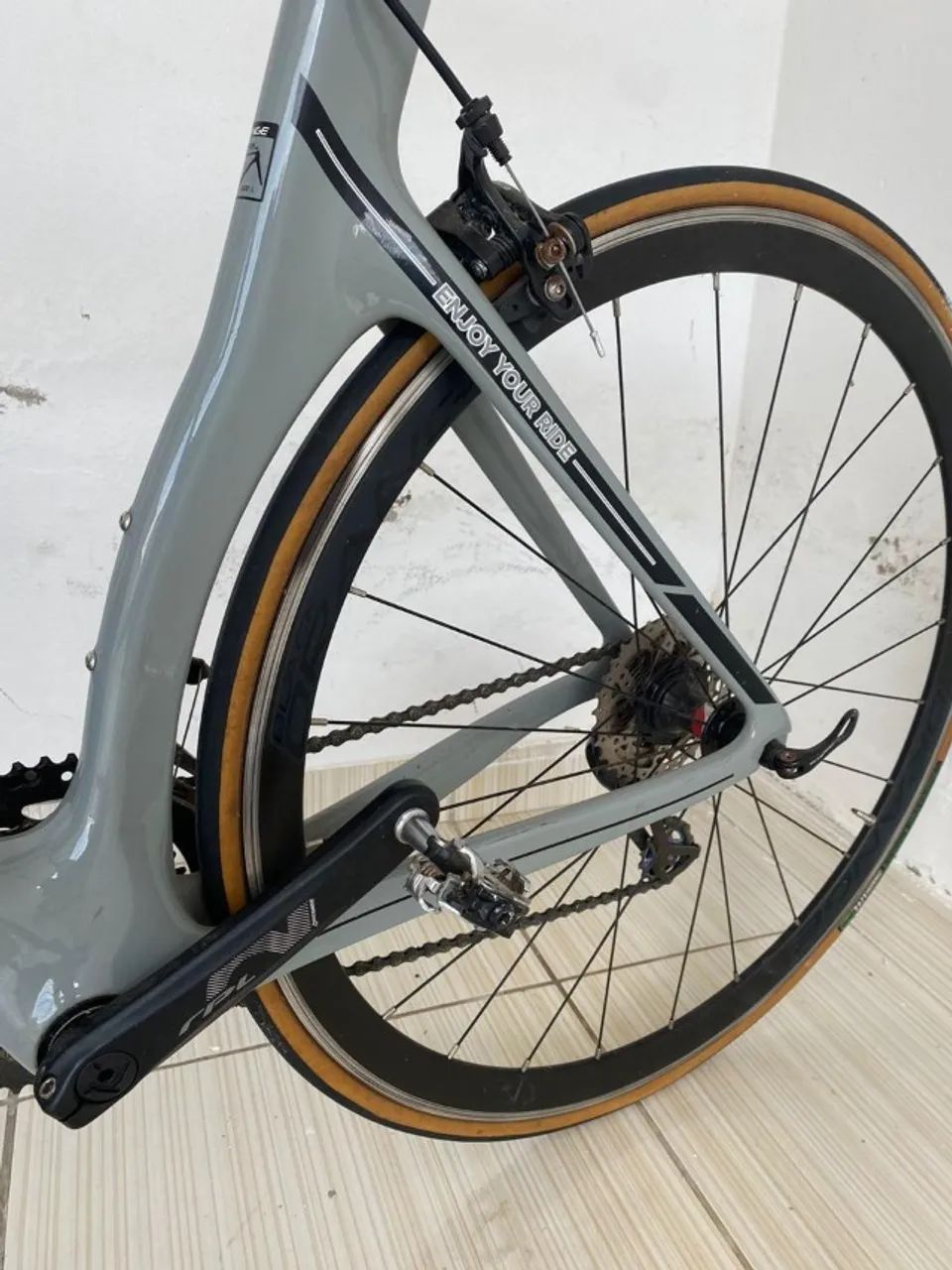 Bicicleta Black Orange Speed Onix Comp Carbon Preto e Cinza - Foto 4