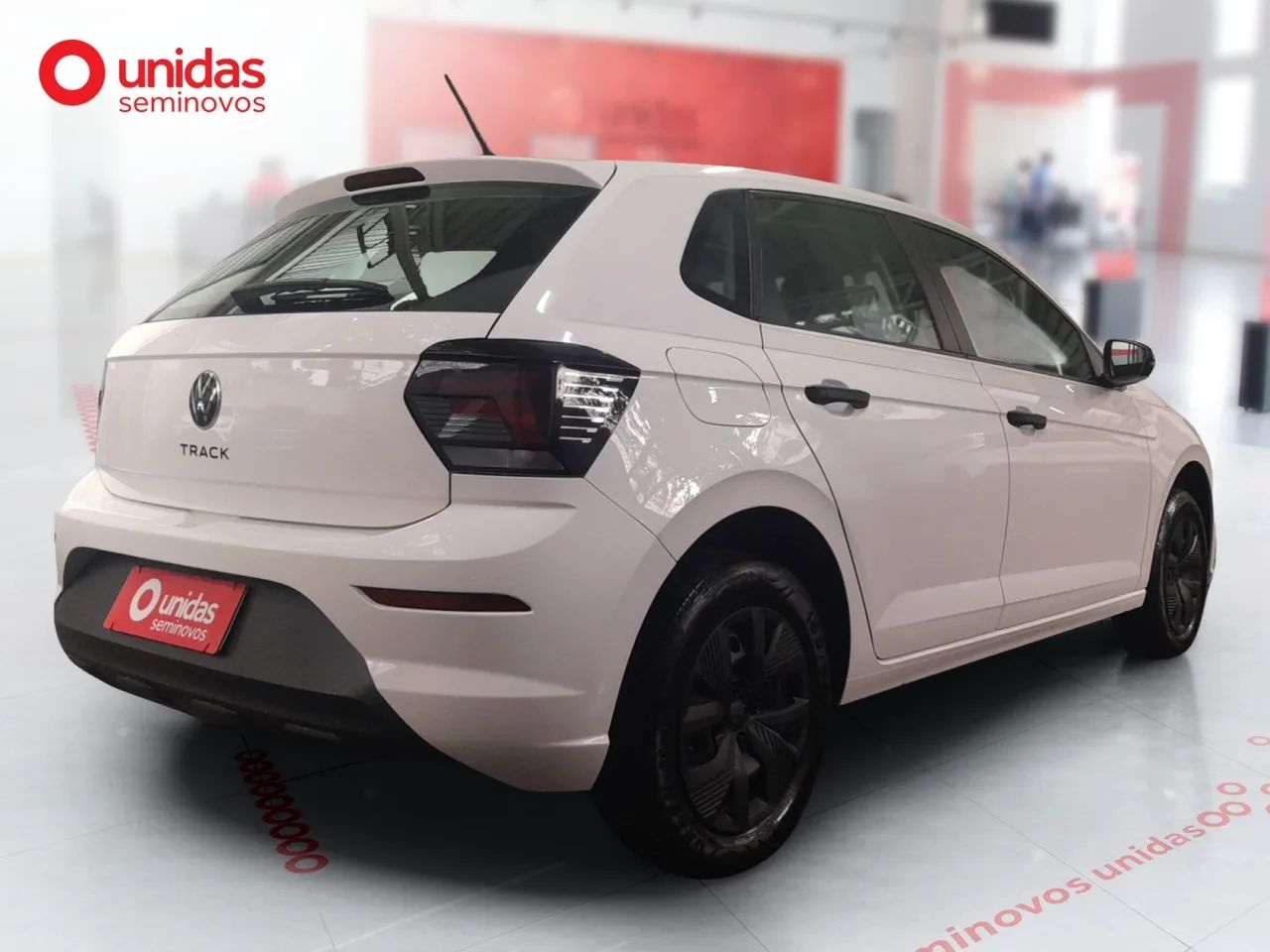 Volkswagen Polo Track 1.0 Flex 12V 5p, foto 8 de 16