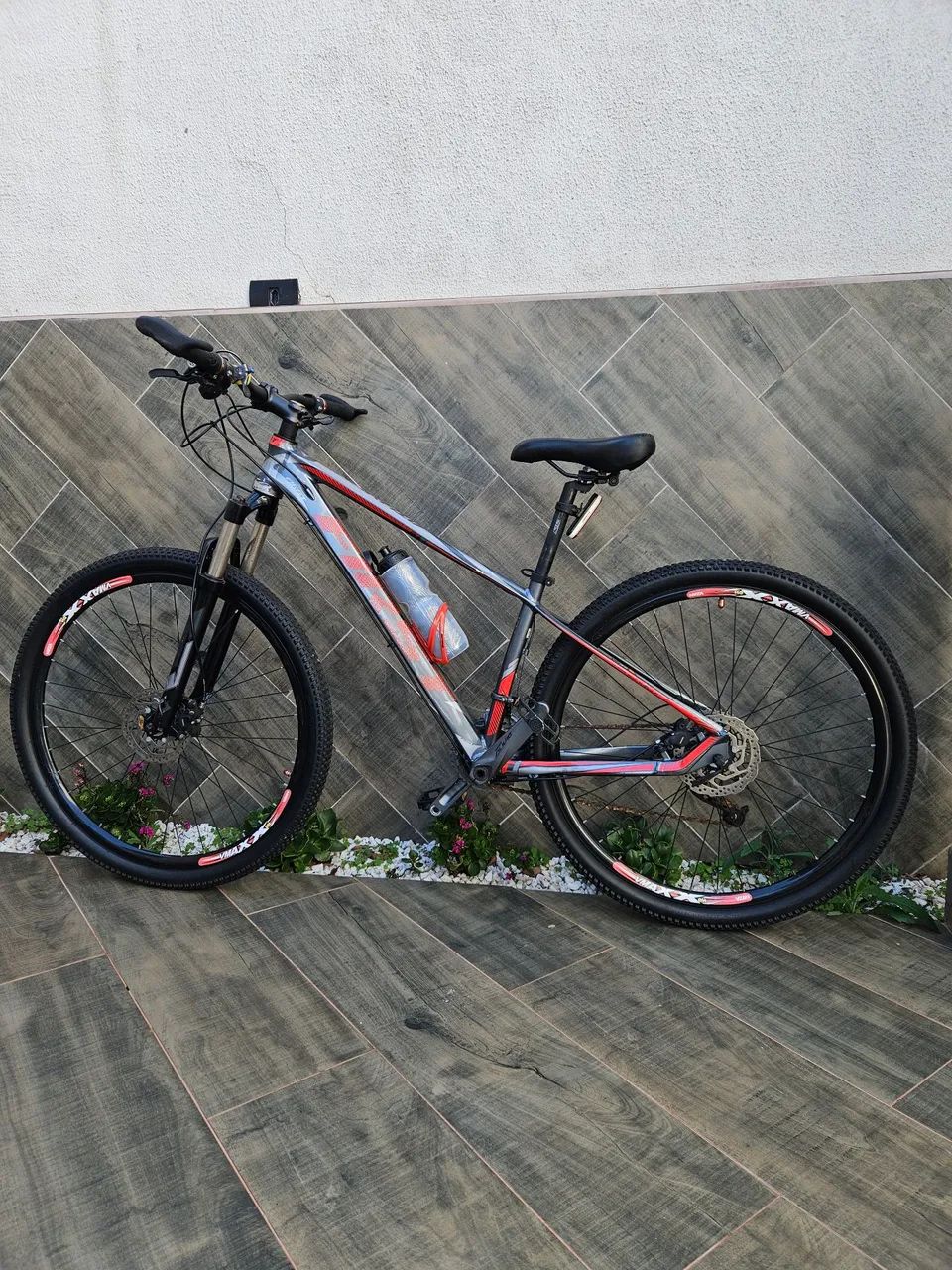 Bike First - ideal para estrada