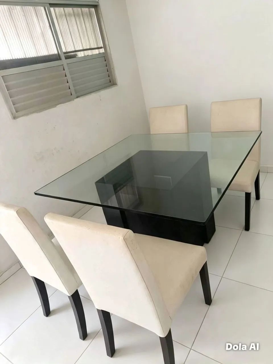 Mesa 4 cadeiras 