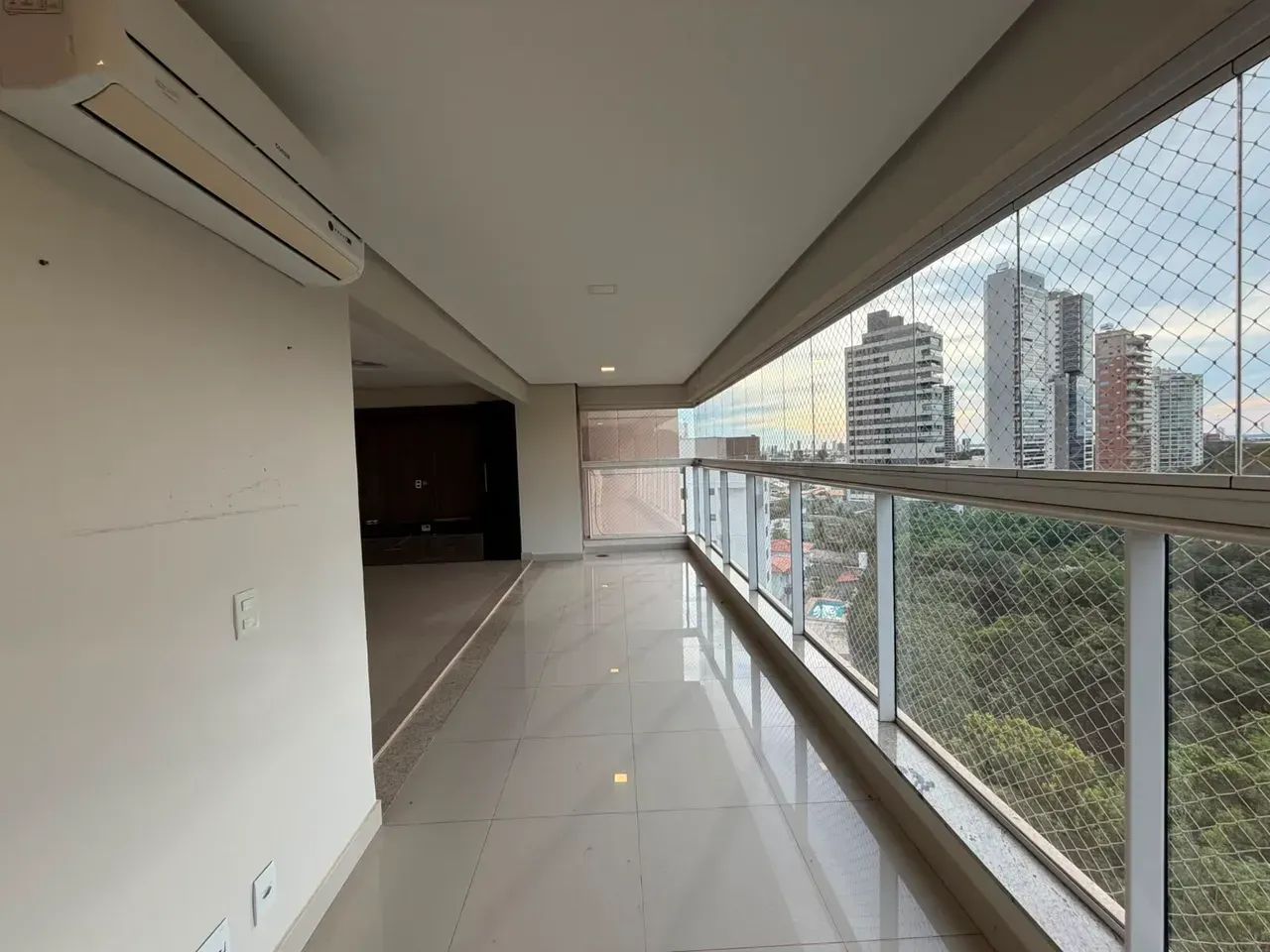 Apartamento de 152 M² com 4 Quartos e Vista para o Parque Cesamar - Foto 2