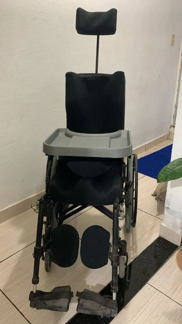 Cadeira de rodas  - Foto 2