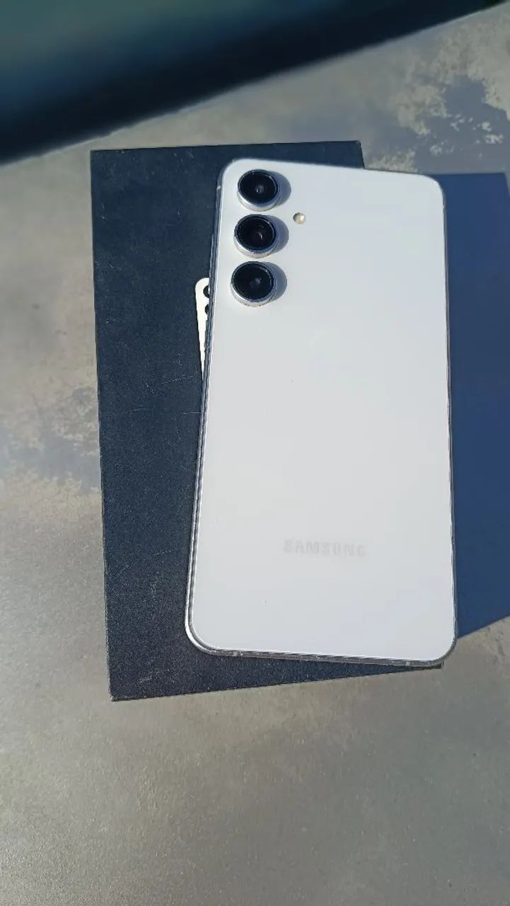 Samsung S24 FE 128GB - Excelente Estado