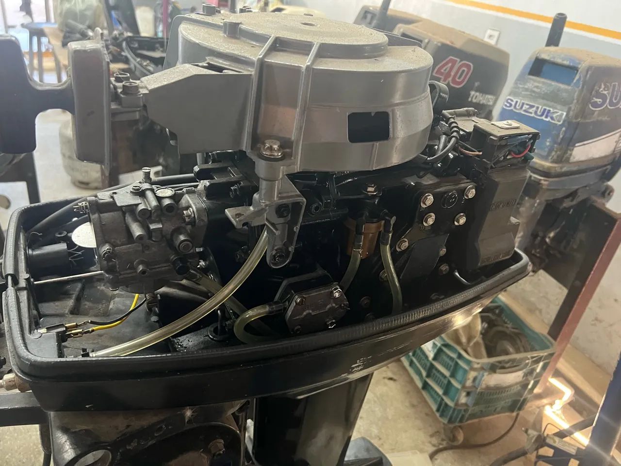Motor Suzuki 40hp com partida - Foto 4