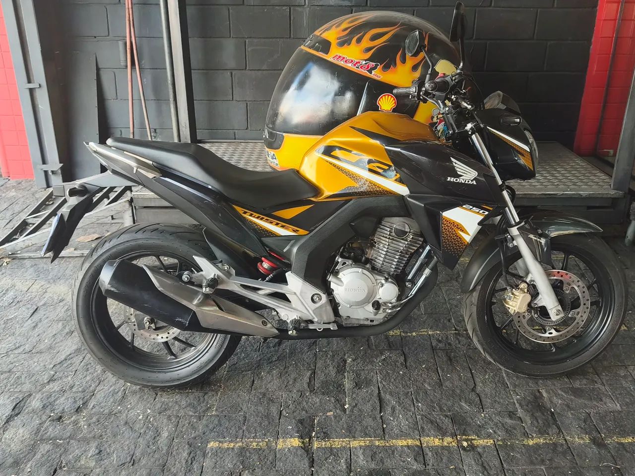 CB Twister 250  - Foto 3
