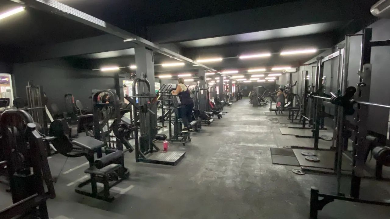 Vende-se 2 academia completas - Foto 3