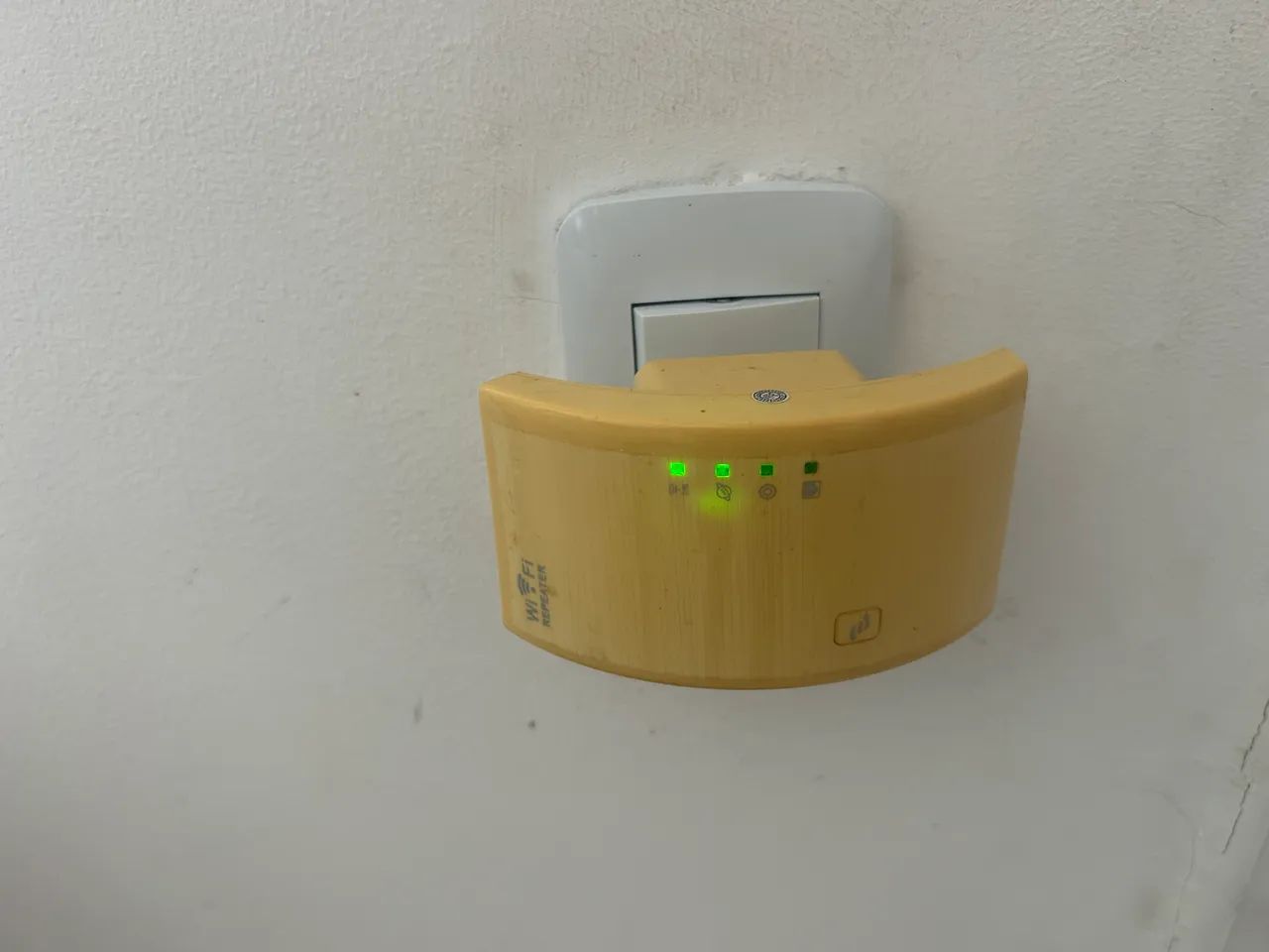 3 Roteadores e 1 Swite sem fontes. - Foto 2