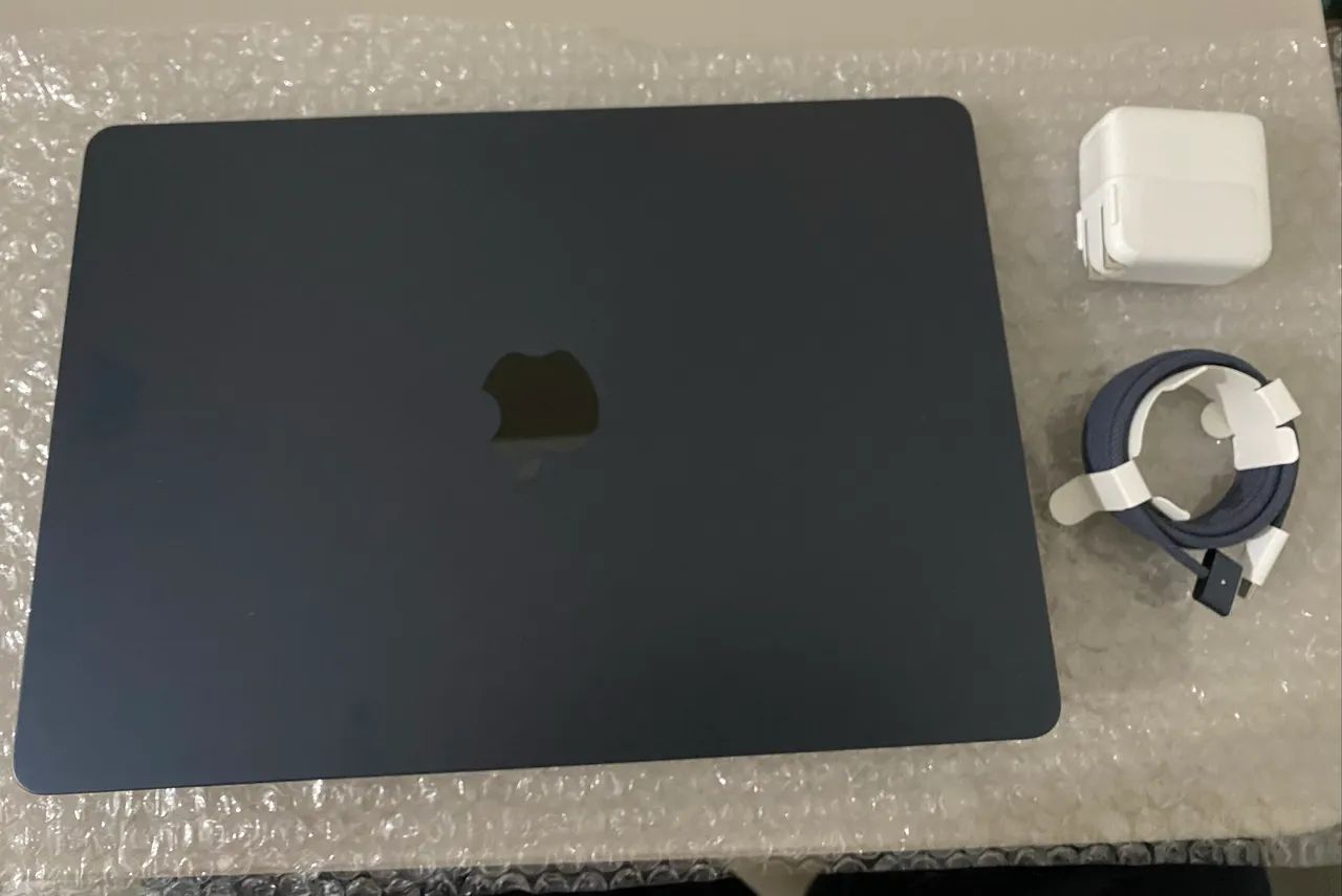 MacBook Air M4 256gb / 16gb ram Midnight (Novo) - Notebooks
