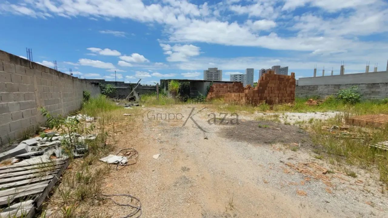 Terreno Comercial - Urbanova - 600m²