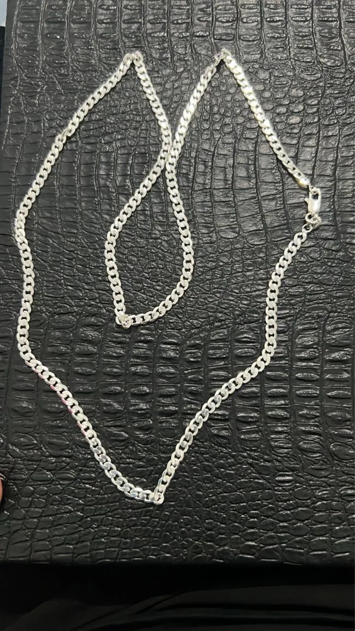Cordão e pulseira 