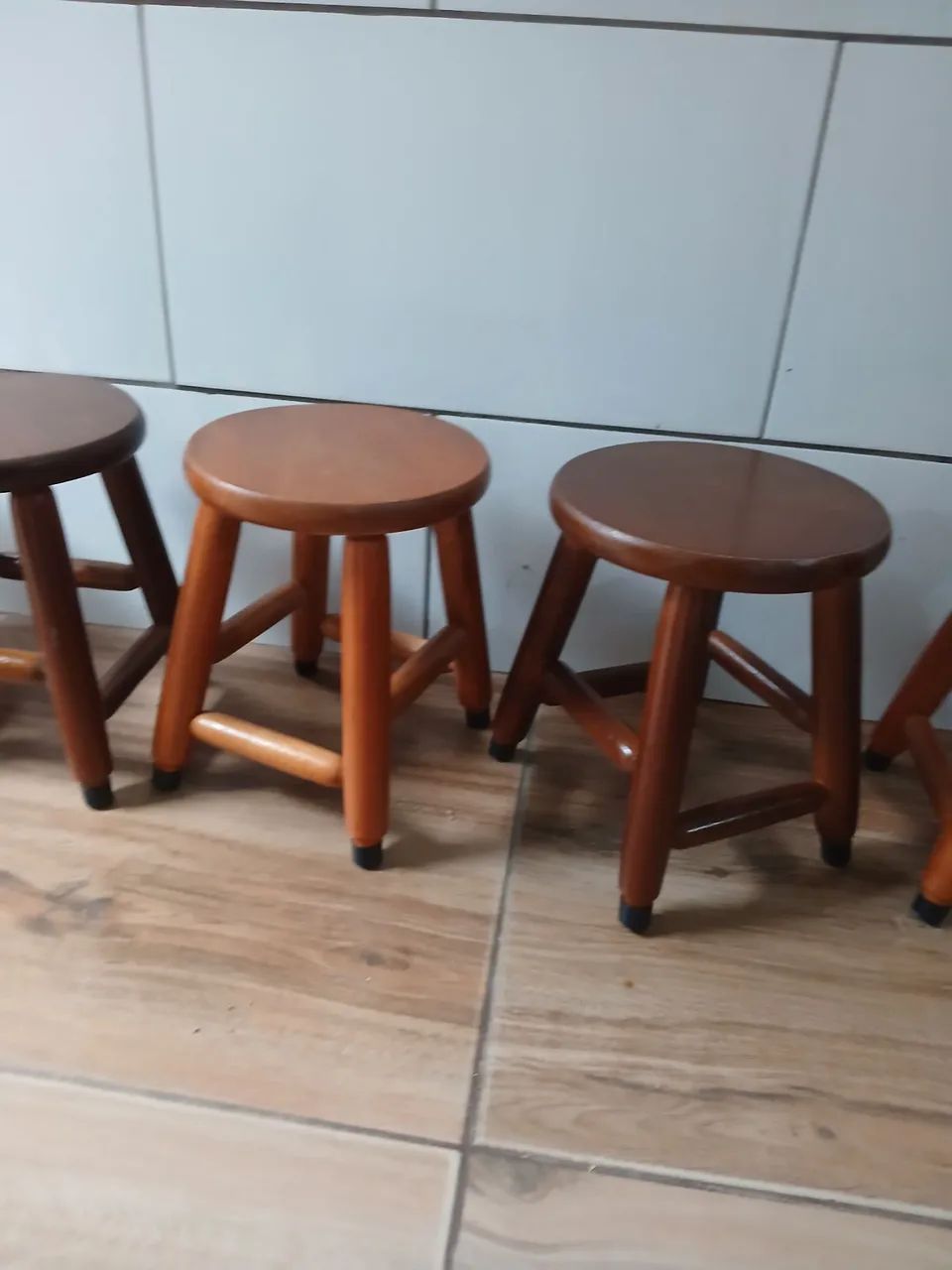 Banquetas de madeira  - Foto 5