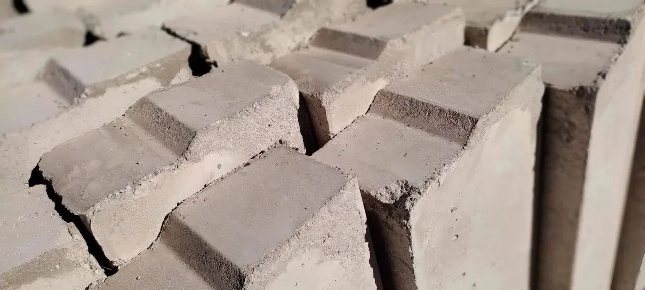 Meio Fio Padrão , cordão e jardim, bloquetes !