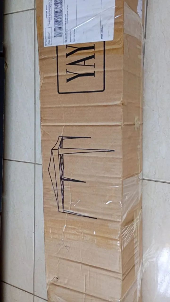 Tenda nunca usada 3/3 e 2/5 de altura 