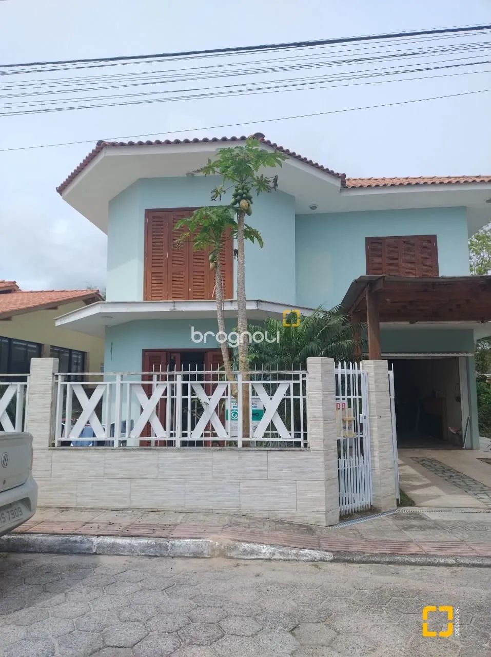 Brognoli Vende - Casa na Vargem Grande