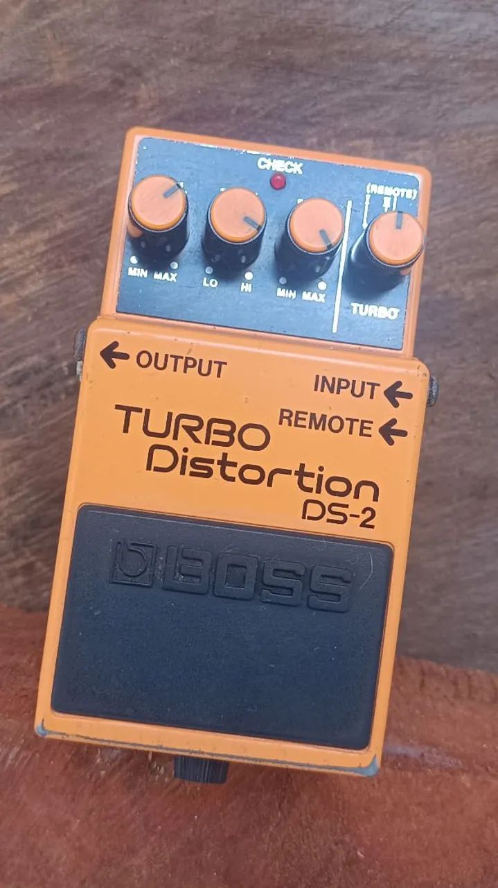 Boss DS-2 Super Distorion Pedal de distorção 