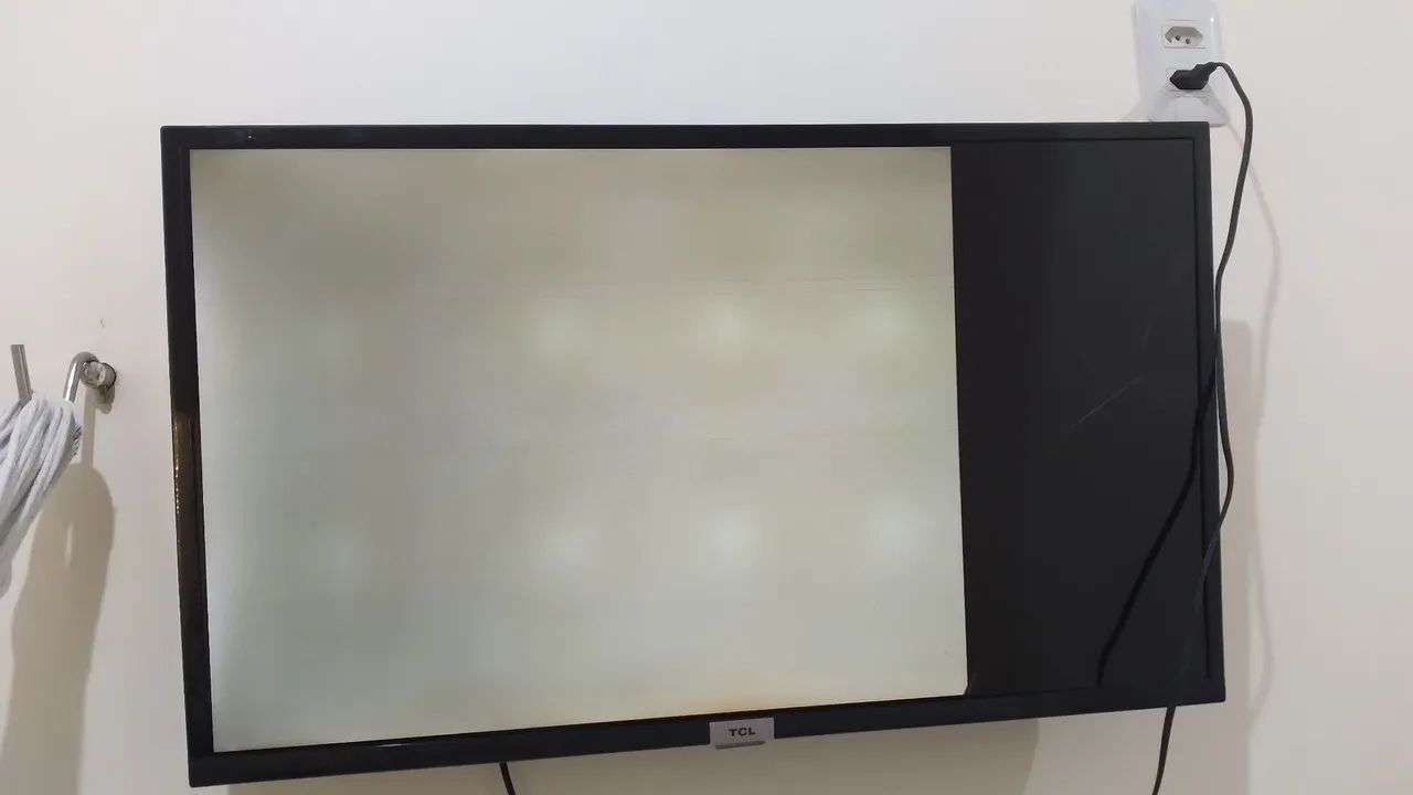 TV - TCL 32'