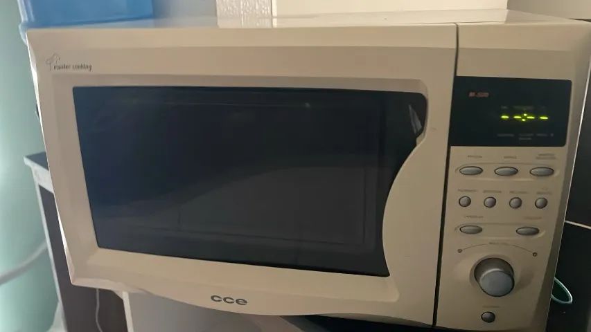 Micro-ondas CCE Master Cooking