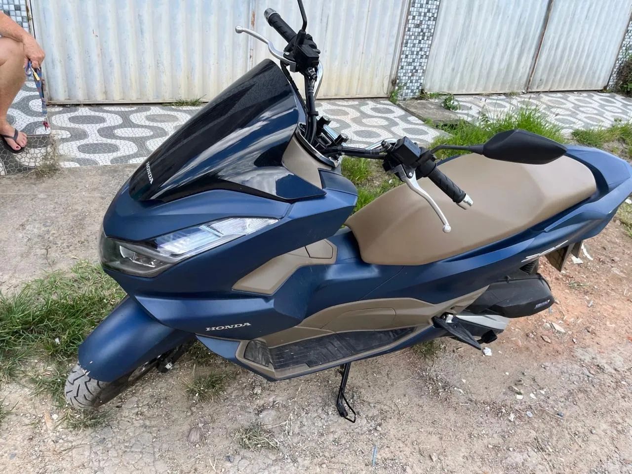 PCX DLX - ANO 2023 ABS - Foto 2