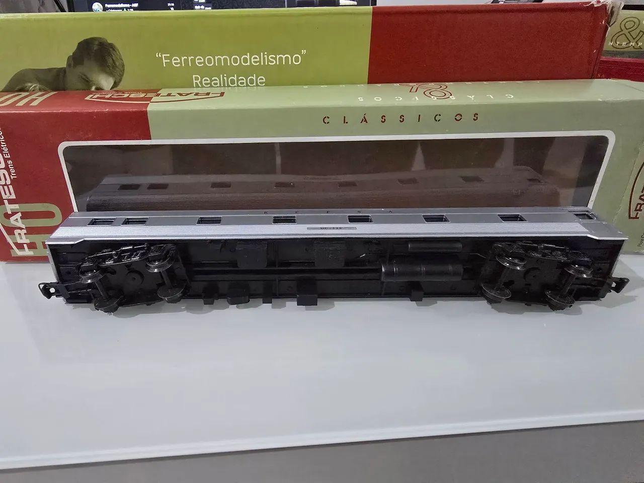 Conjunto dois Vagões de passageiros RFFSA aço inox FRATESCHI HO - Foto 4