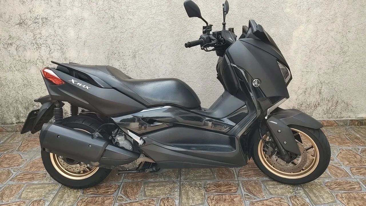 XMAX - YAMAHA ANO 2021