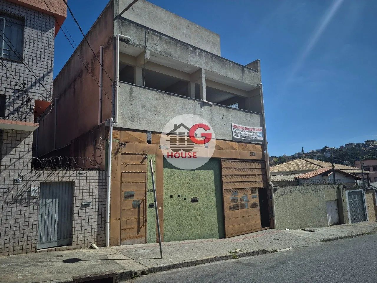 EDIFÍCIO COMERCIAL COM GALPÃO E E APARTAMENTOS. - Foto 2