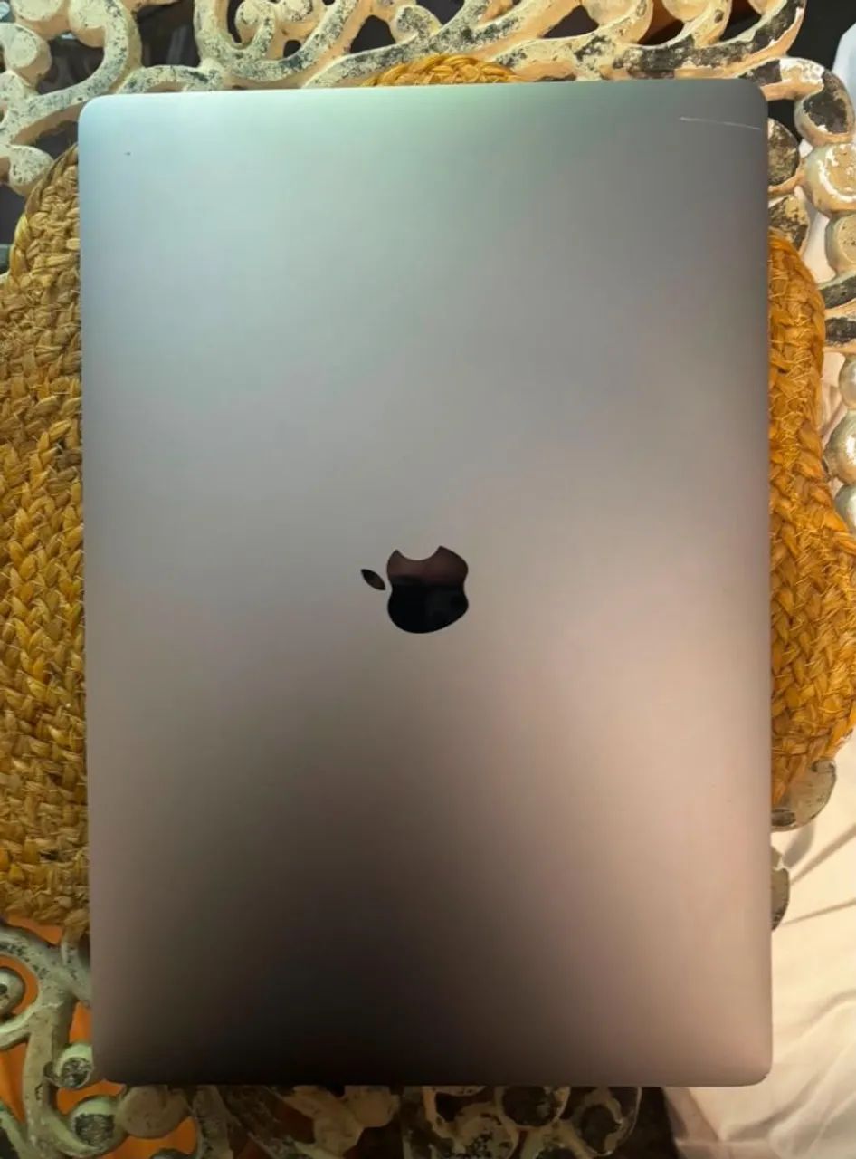 MacBook Pro 16" Intel i9 | 32GB RAM | 1TB SSD