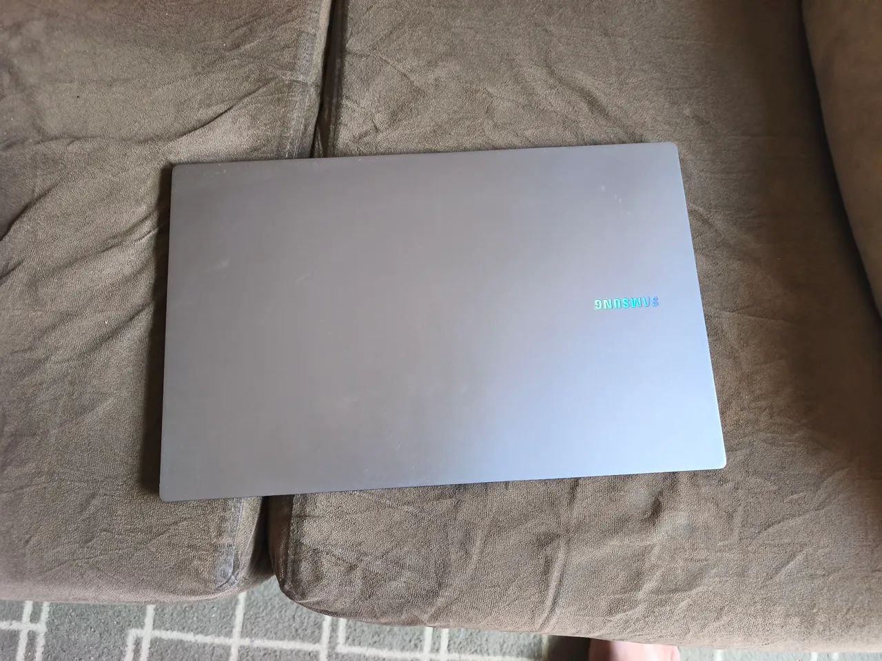 Vende-se notebook 