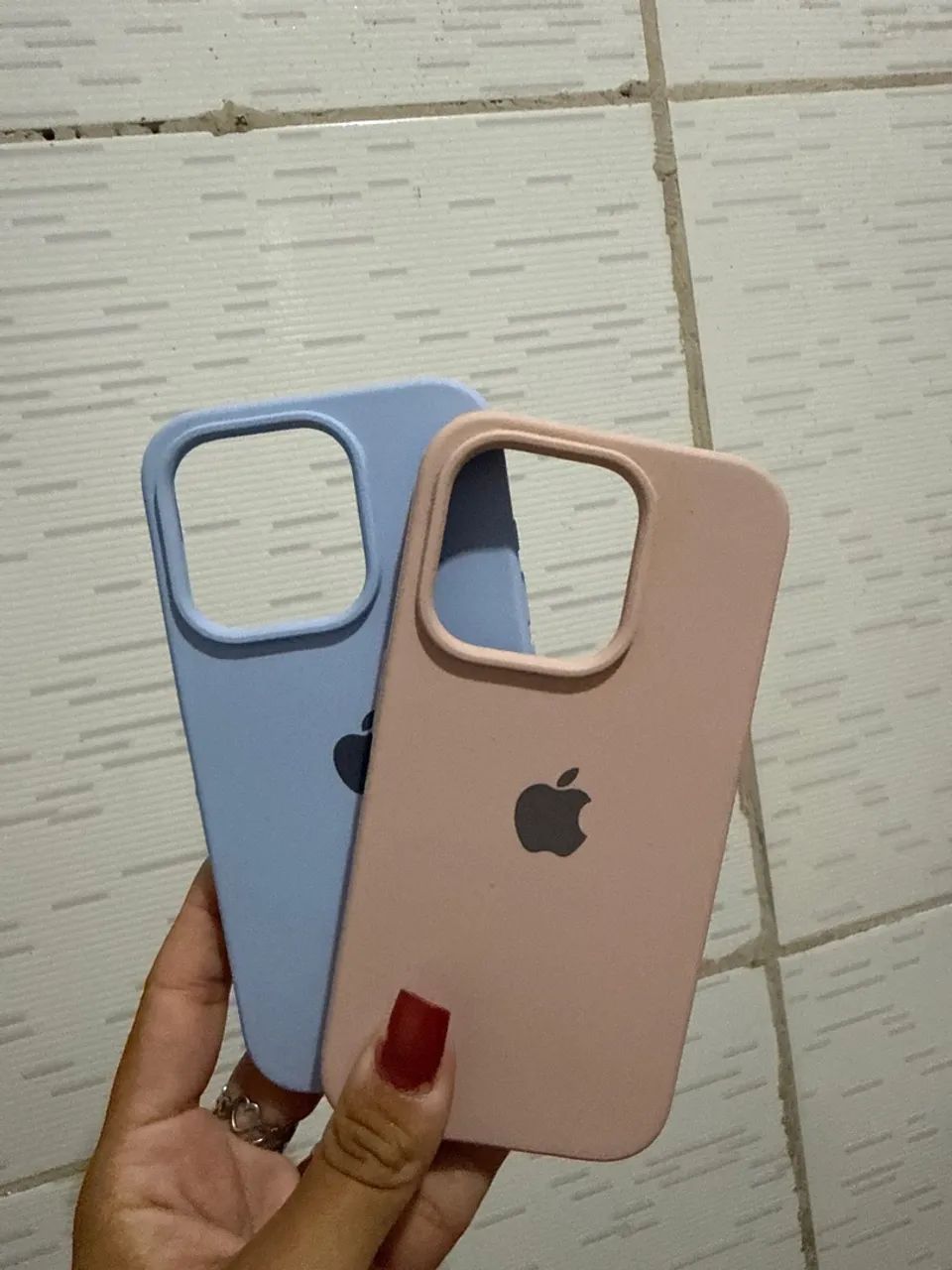 Vendo duas cases iphone 15 pro 